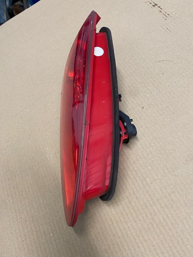 Piloto Seat León 04-08 izquierdo portón