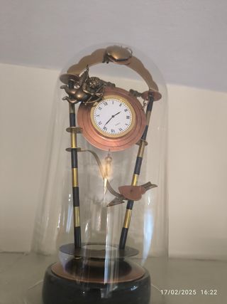 Reloj de sobremesa steampunk