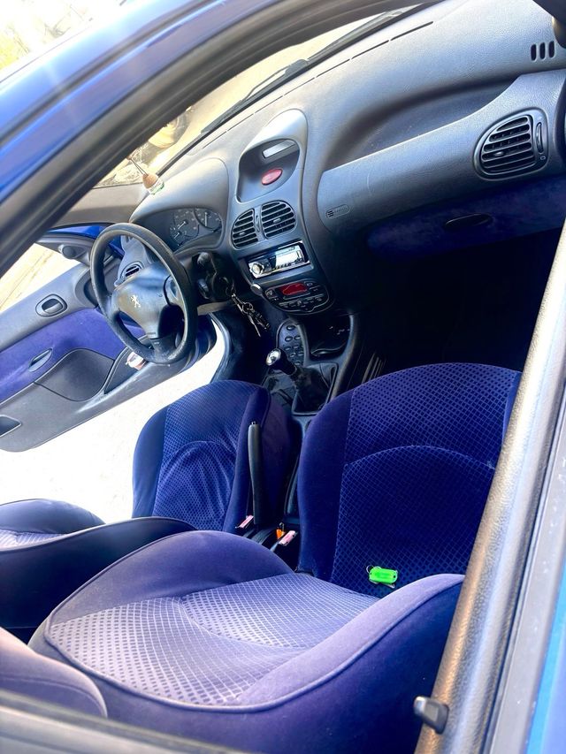 Peugeot 206 2004