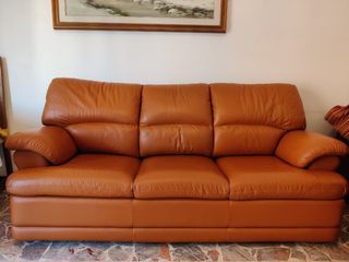Set divano e due poltrone in pelle