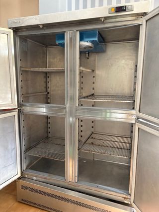 Nevera 4 puertas hostelería