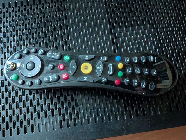 Decodificador Cisco Tivo + mando a distancia