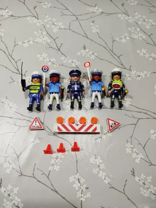 Lote Playmobil Policías - compuesto por 3 sets.