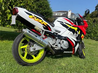 Honda CBR 600F (1996) - Impecable