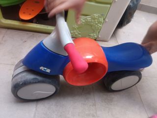 Moto correpasillos infantil
