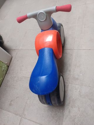 Moto correpasillos infantil