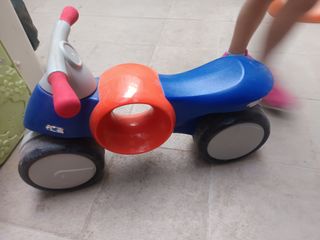 Moto correpasillos infantil