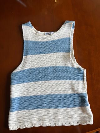 Top Stradivarius crochet rayas azul blanco M