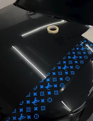 Instalación y venta de vinilos para coches