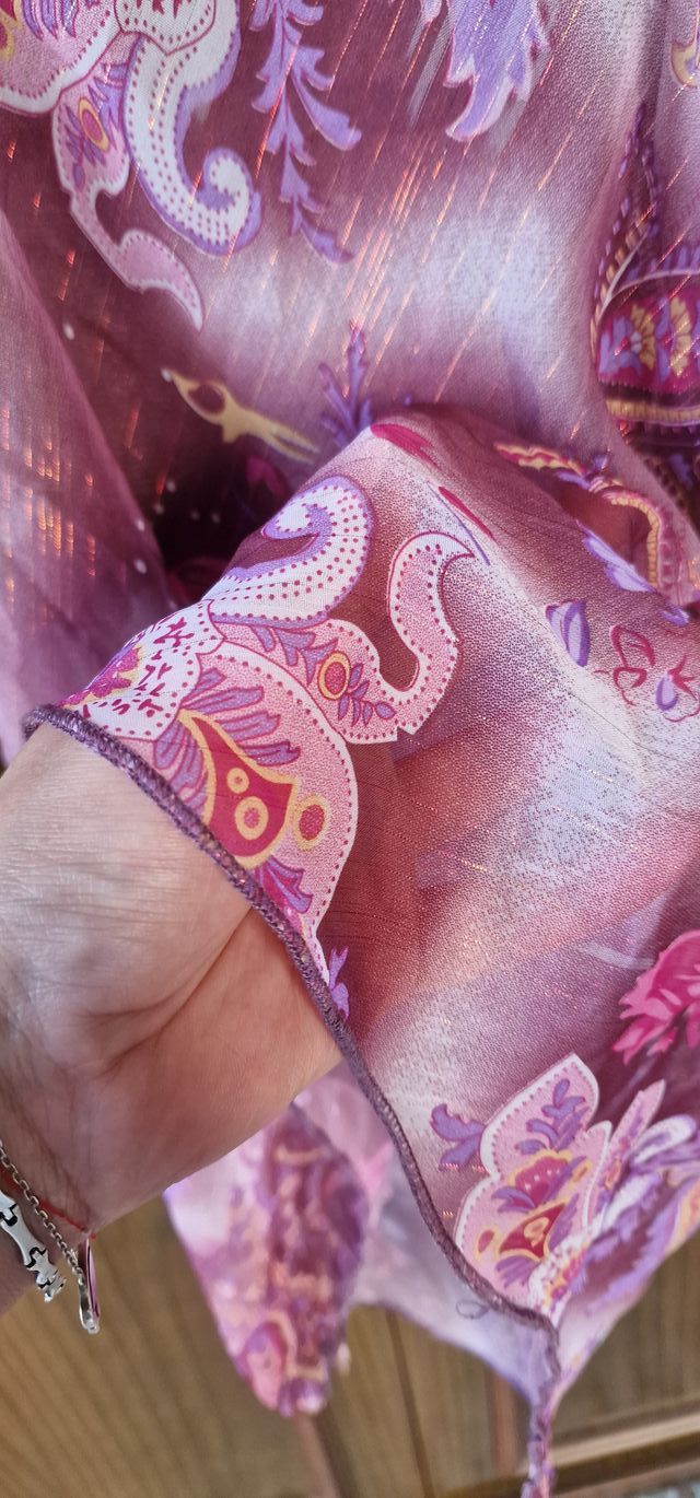 Canotta viola floreale