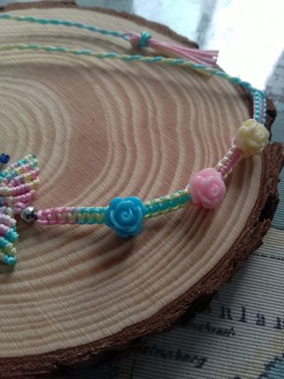 Pulsera macramé mariposa multicolor