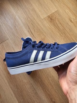 Zapatillas Adidas azules talla 44.5