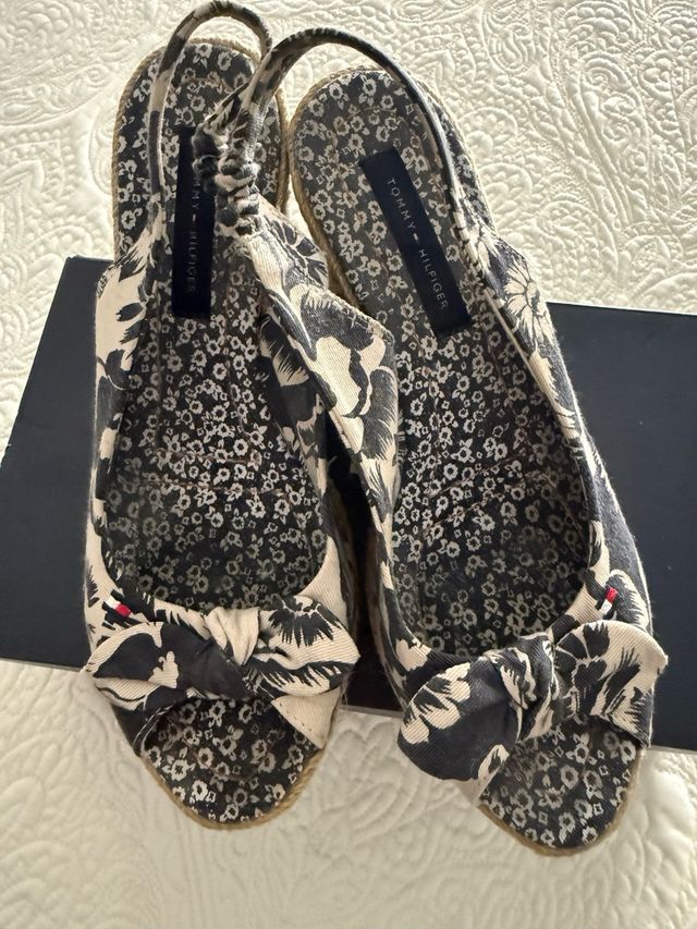 Cuñas Tommy Hilfiger - Flores