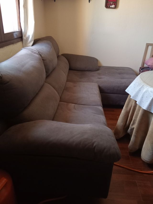 Sofá chaise longue marrón