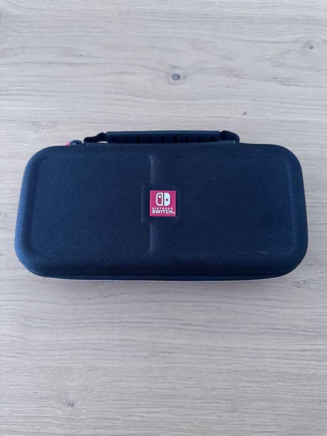 Custodia rigida Nintendo Switch