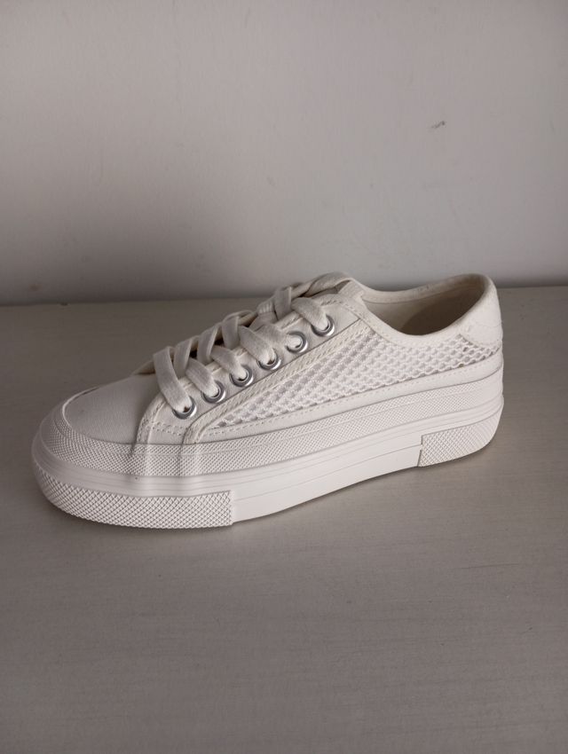 Zapatillas Zara blancas mujer