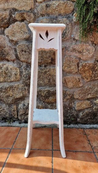 Mesita-maceta blanca madera