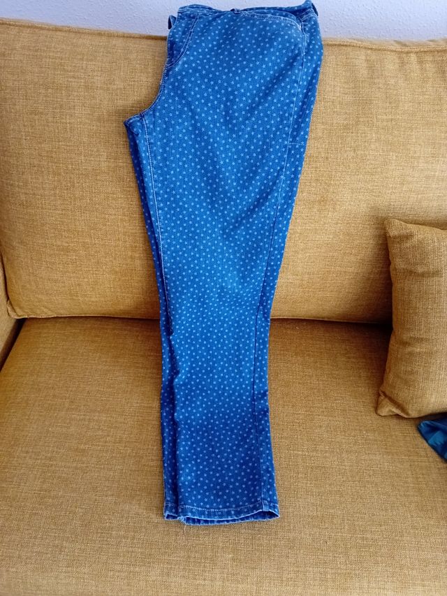 Vaqueros azules estampados