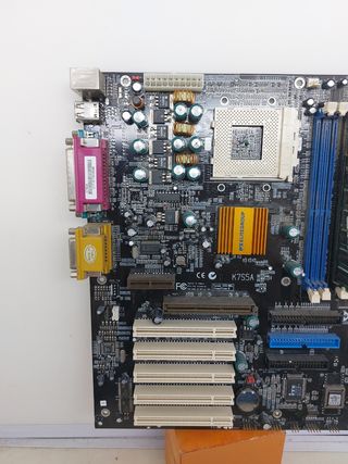 Placa base Elitegroup K755A
