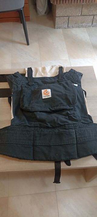 Mochila Portabebés Ergobaby Negra Beig