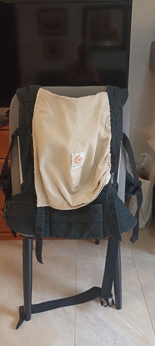Mochila Portabebés Ergobaby Negra Beig
