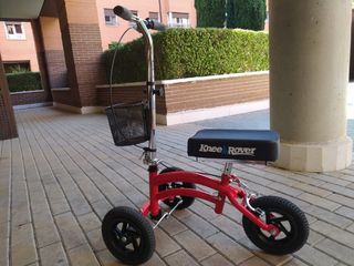Andador/ patinete de rodilla