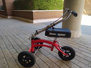 Andador/ patinete de rodilla