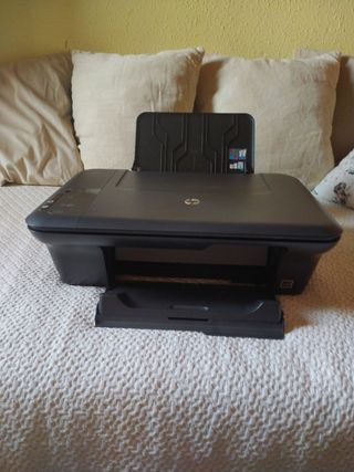 Impresora HP Deskjet 2050 - Negra