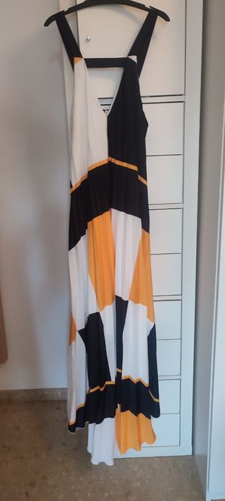 Vestido plisado Sahoco blanco y negro