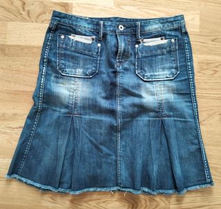 Falda vaquera plisada azul