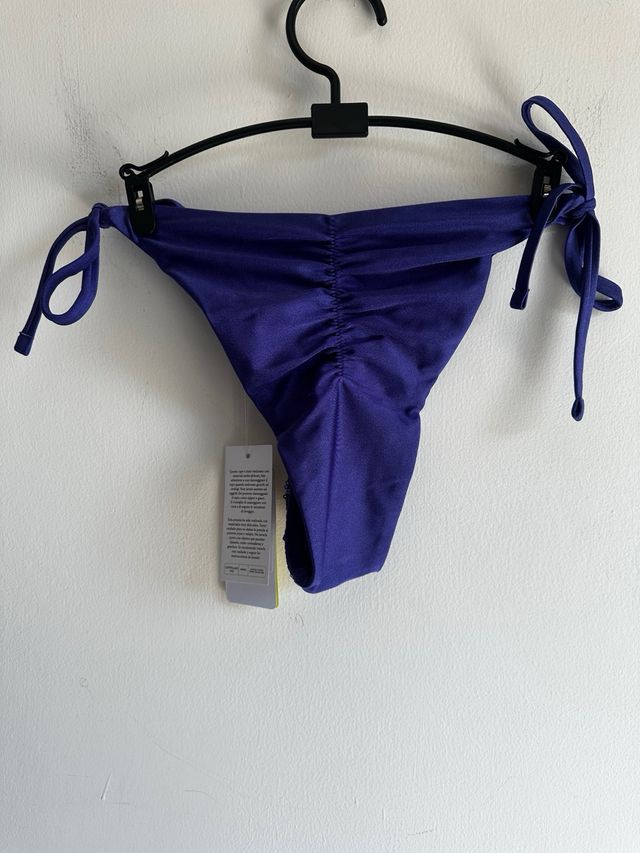 Slip Bikini Guess – Taglia XS – Nuovo con Etichetta