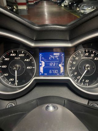 Yamaha XMAX 125cc 6.730 km reales