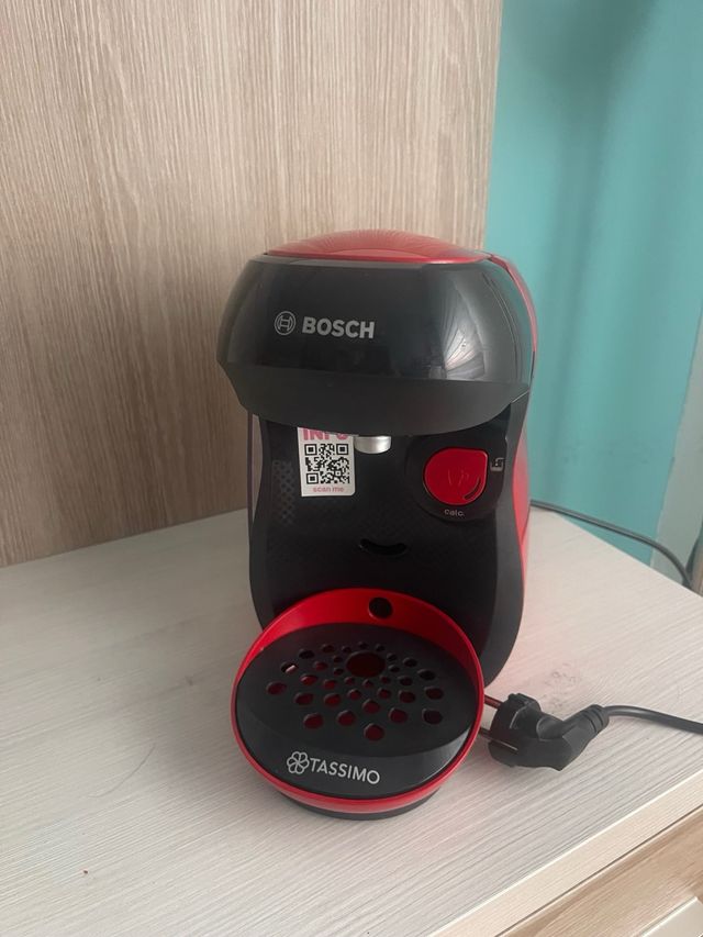 Cafetera Tassimo Bosch roja