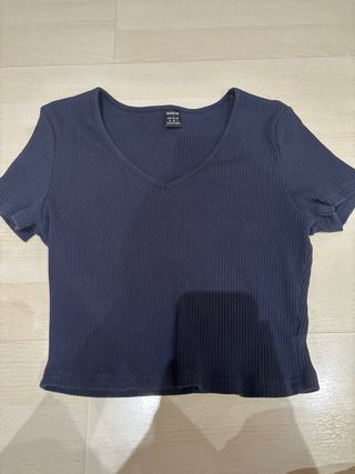 Top SHEIN azul marino con escote pico talla M