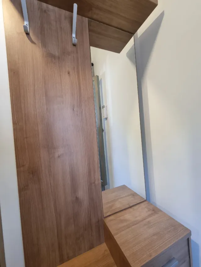 Mueble recibidor madera Precio Negociable