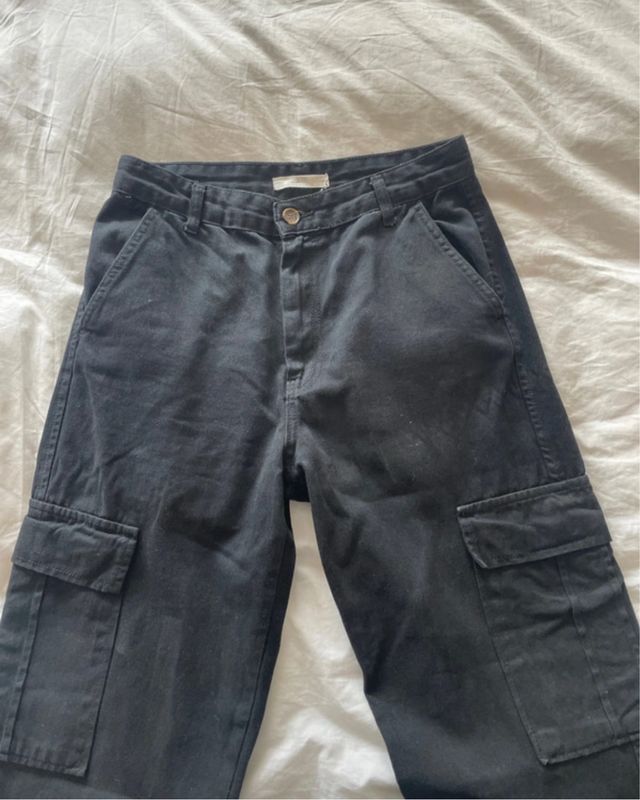 Pantalones cargo negros