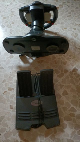 Volante + Pedales para PSP2