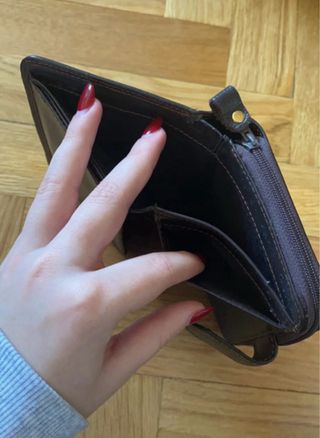 Monedero de piel