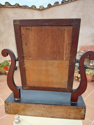 Tocador antiguo de madera negro