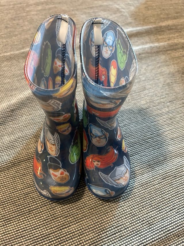 Botas de agua niño talla 24