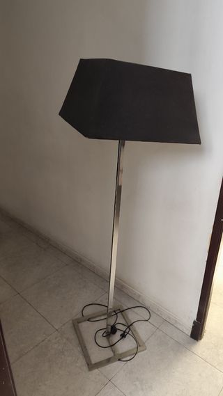 Lámpara pie moderna - Negro y Plata