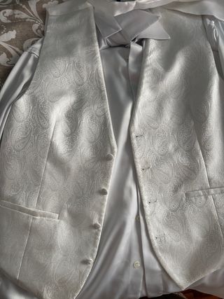 Traje blanco CHARMANT - camisa, chaleco, corbata