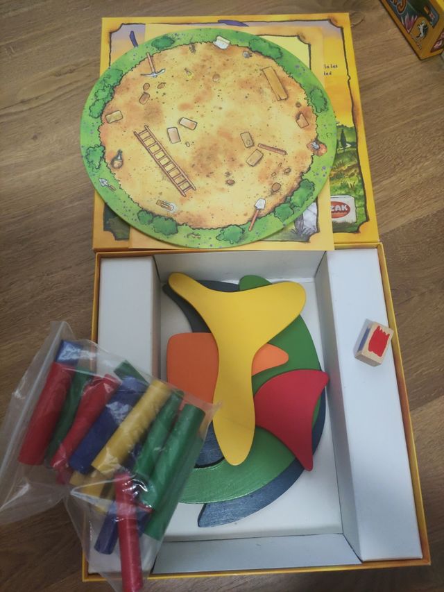 Villa Paletti edición en español.