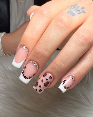 MANICURISTA Y UÑAS PROFESIONALES