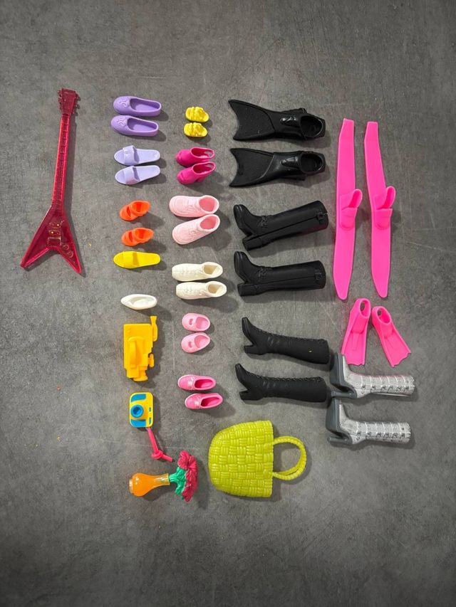 Abbigliamento e accessori per bambole Barbie/Sindy