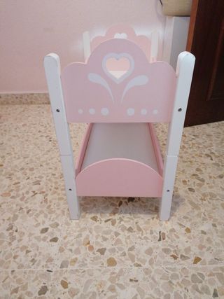 Cuna mecedora y litera para muñecas