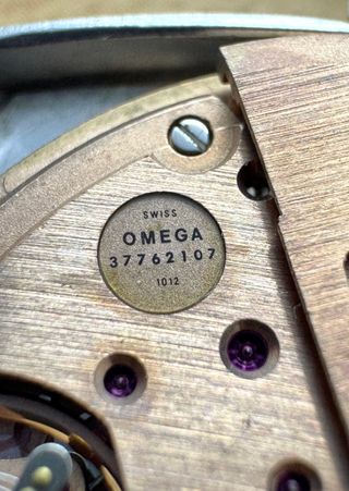 Omega Geneve Automatic Date Caliber 1012