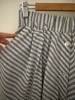 Falda Zara rayas azules vuelo talla S