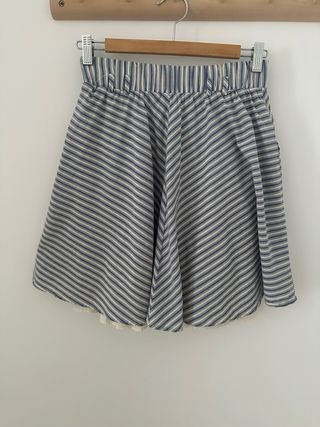 Falda Zara rayas azules vuelo talla S