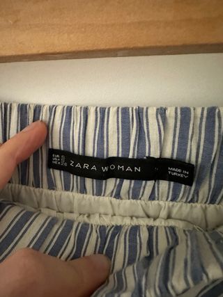 Falda Zara rayas azules vuelo talla S